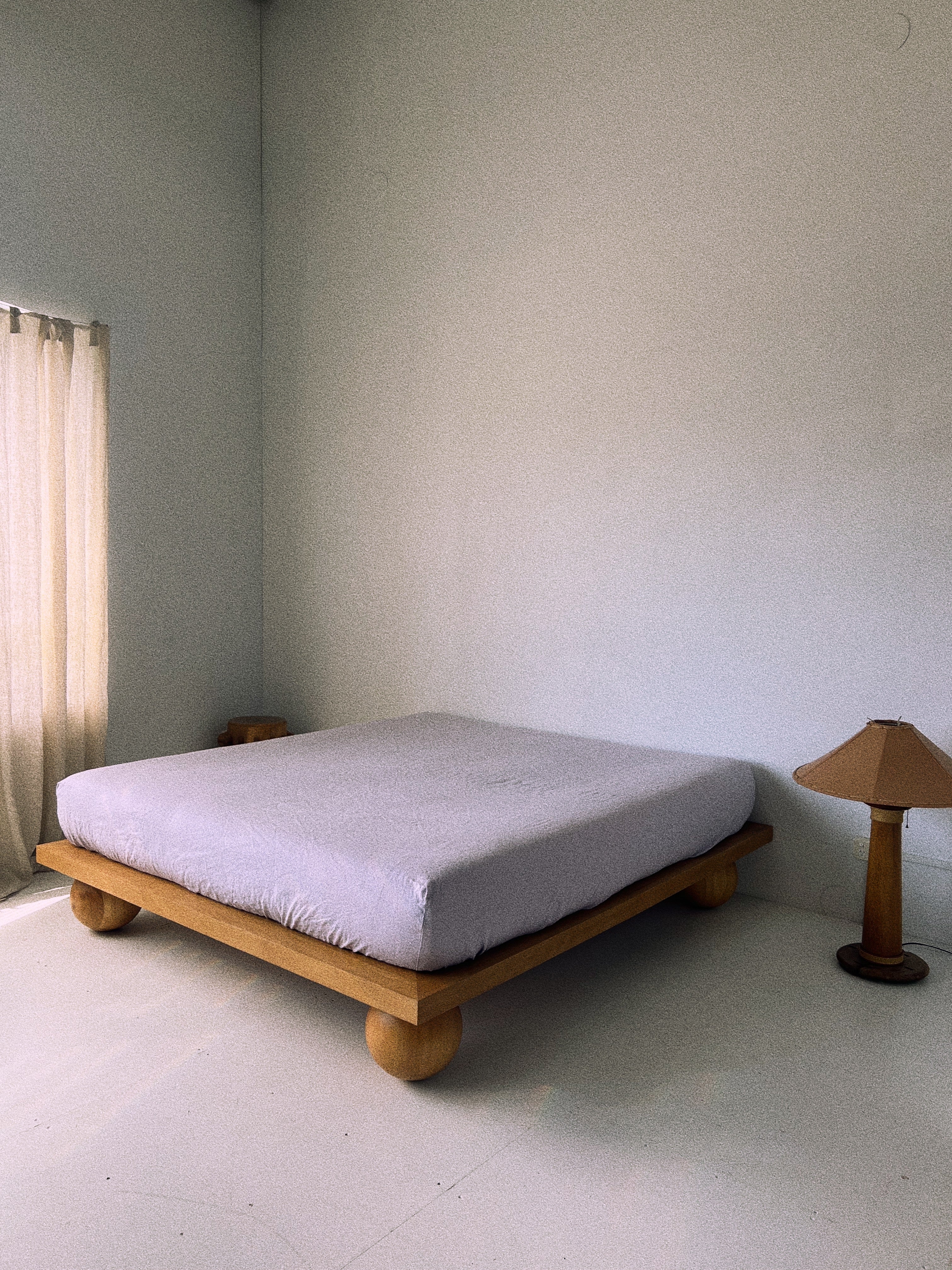 complete bed set . tonal 11
