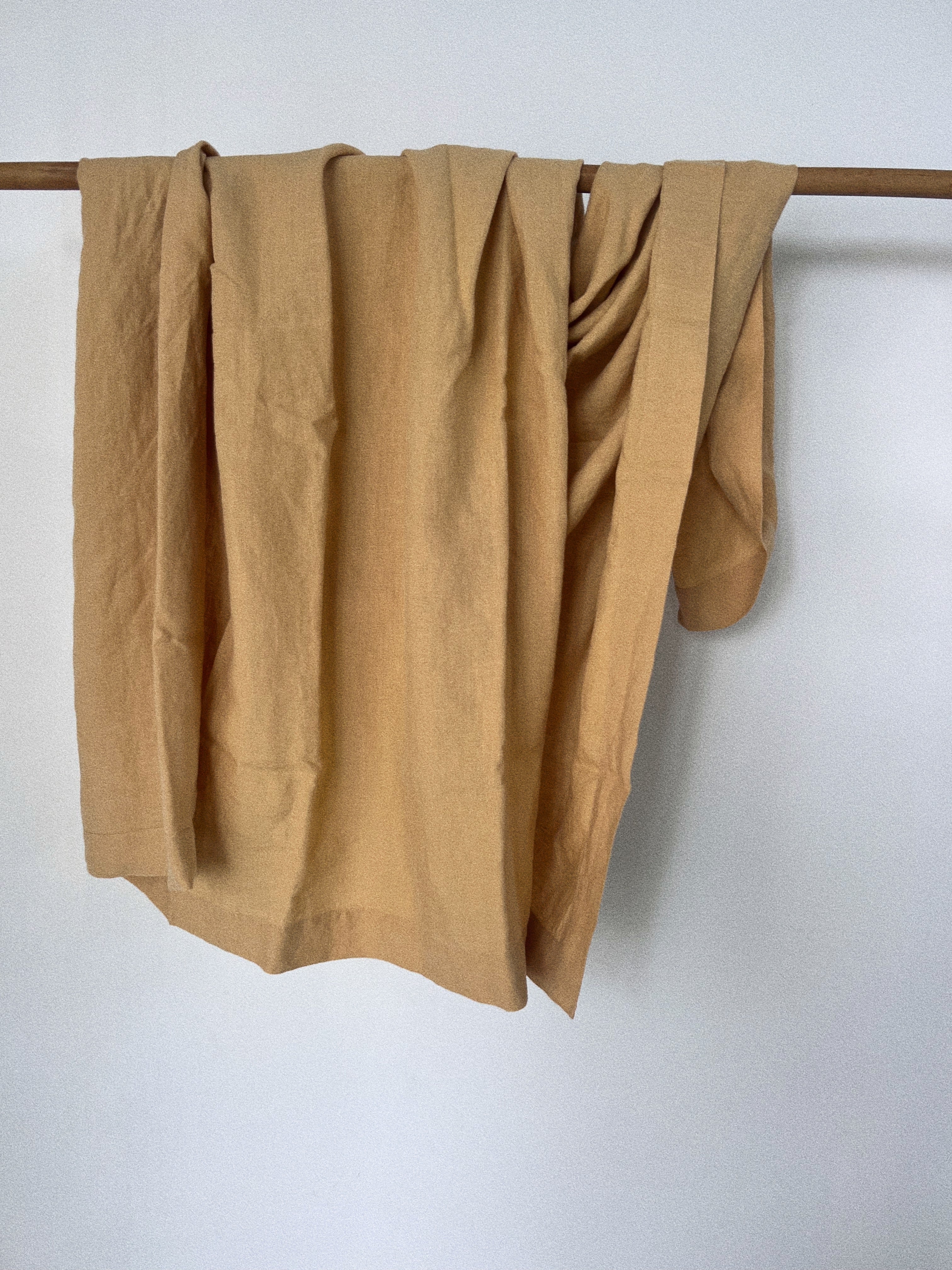 throw . mustard linen