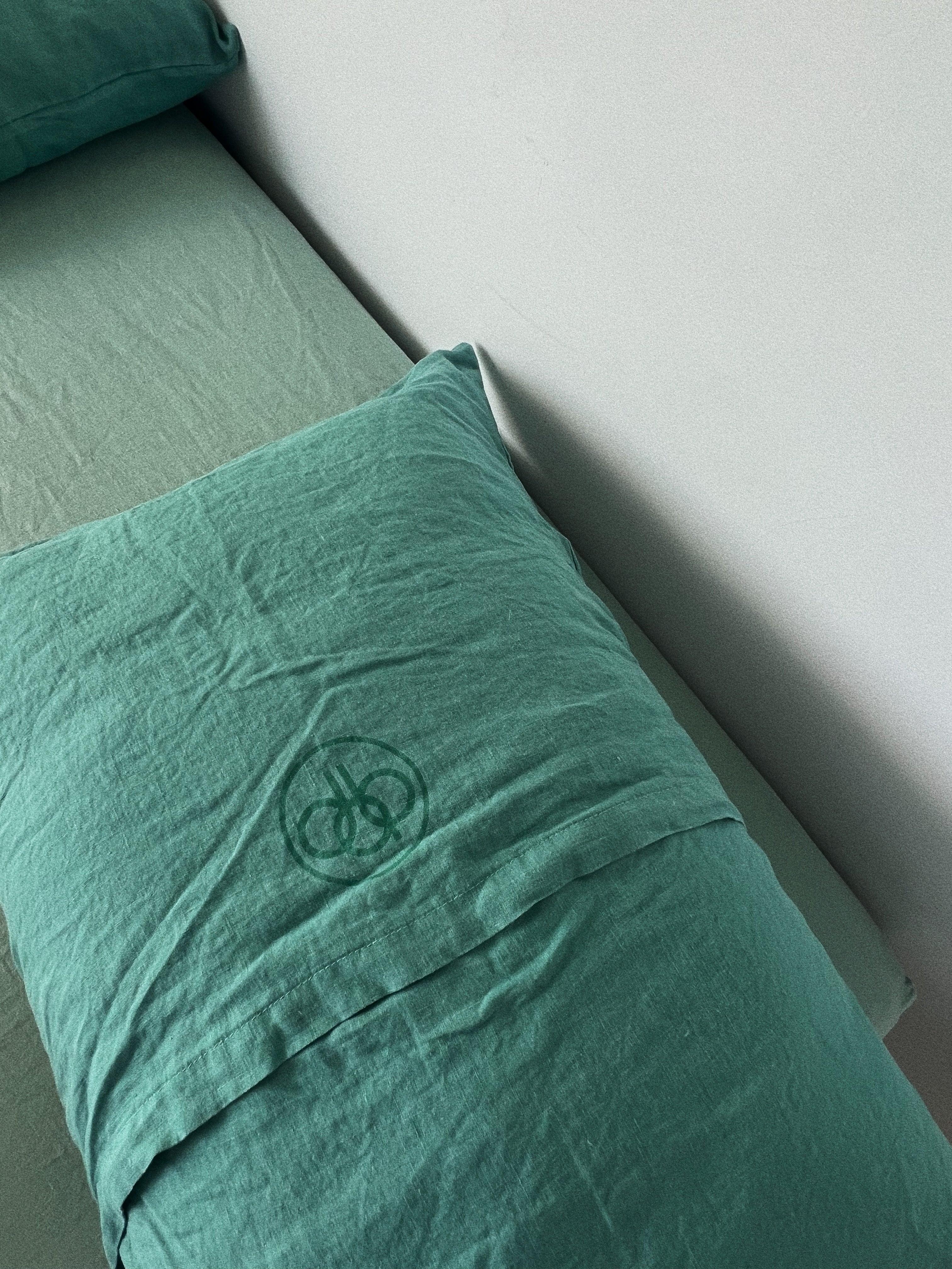 pillowslip set .teal linen