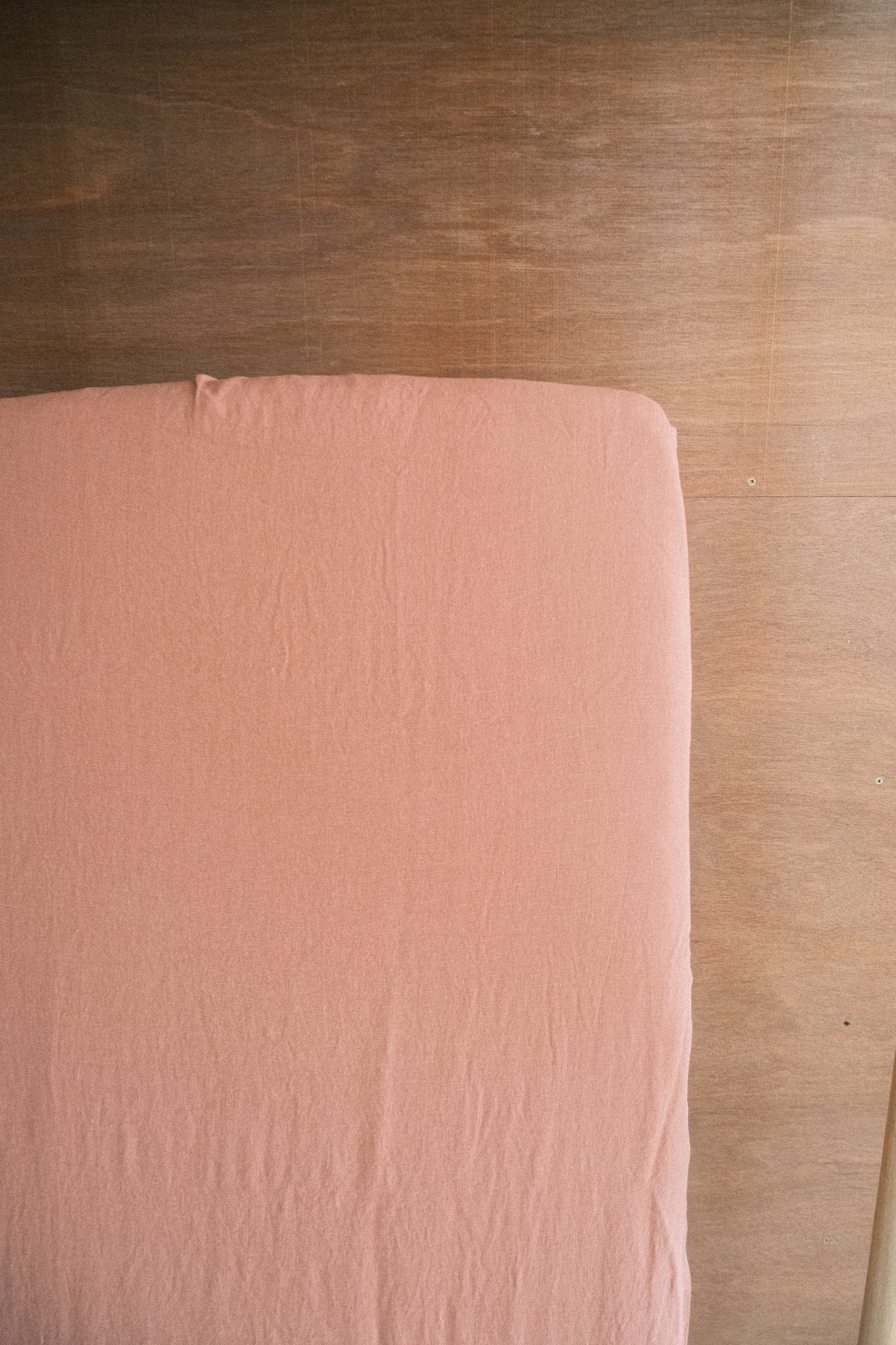 fitted cot sheet . clay linen