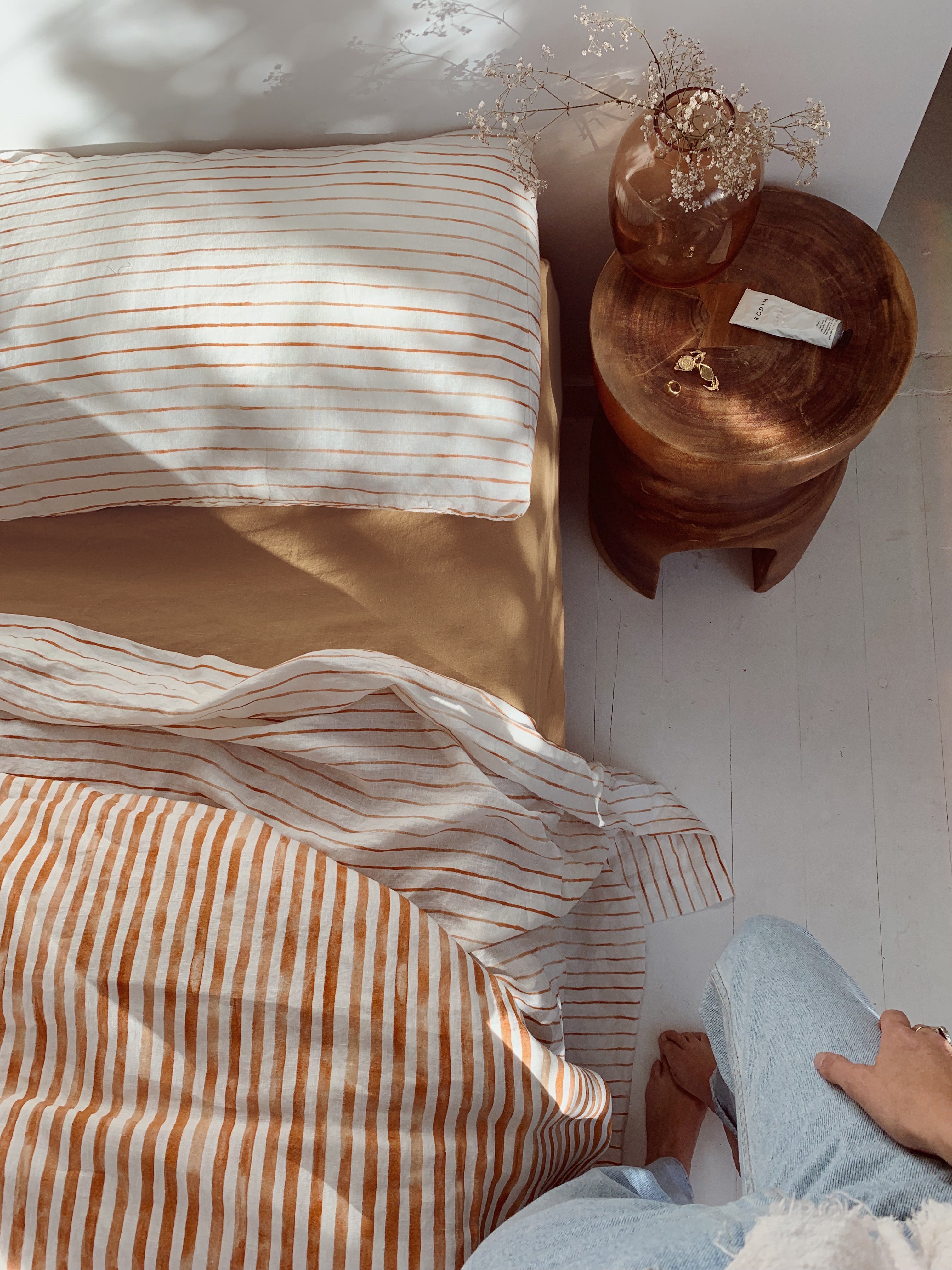 bed cover/ flat sheet . thin stripe.