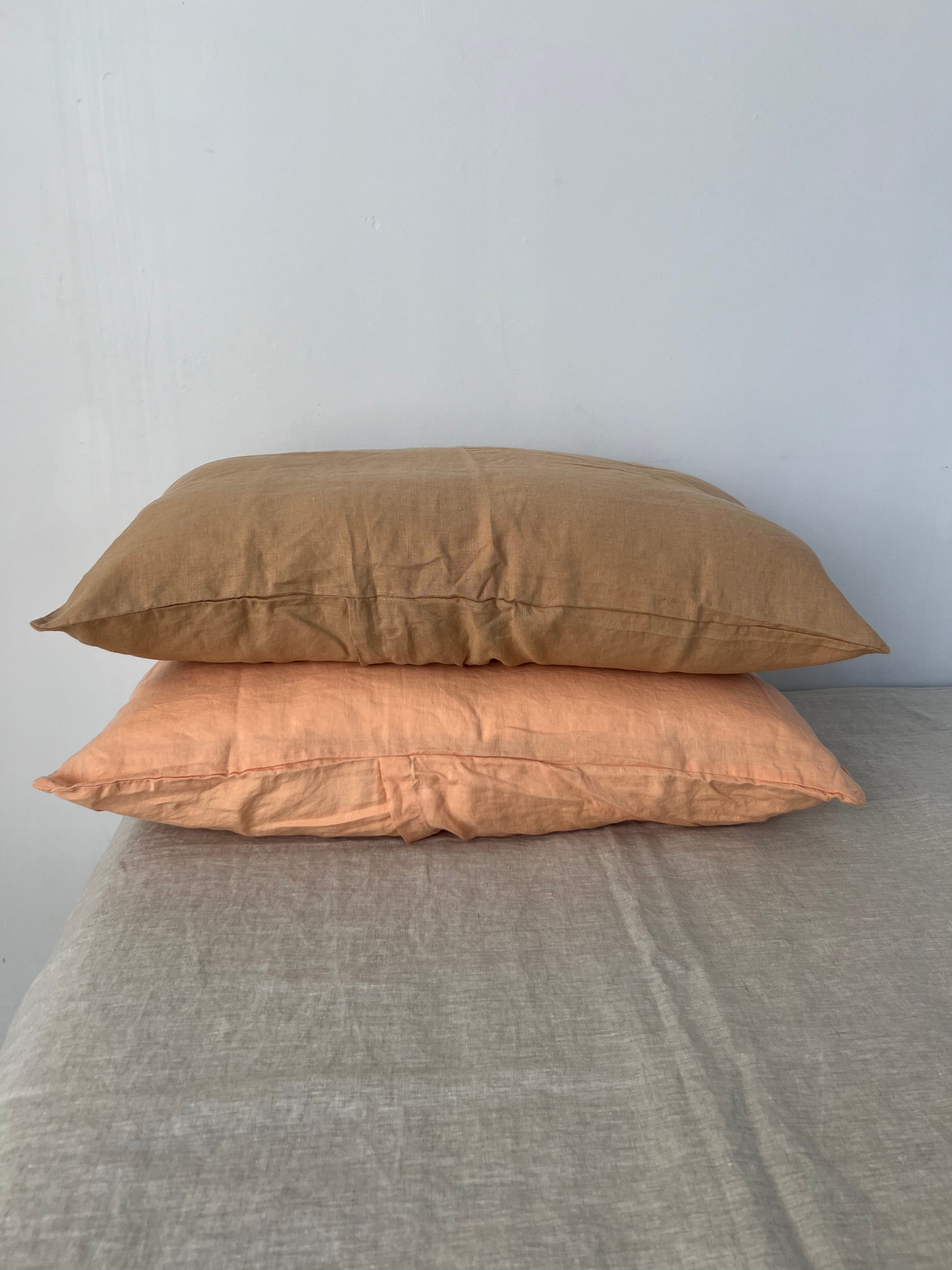 mixed pillowslip set . hazelnut & sand linen