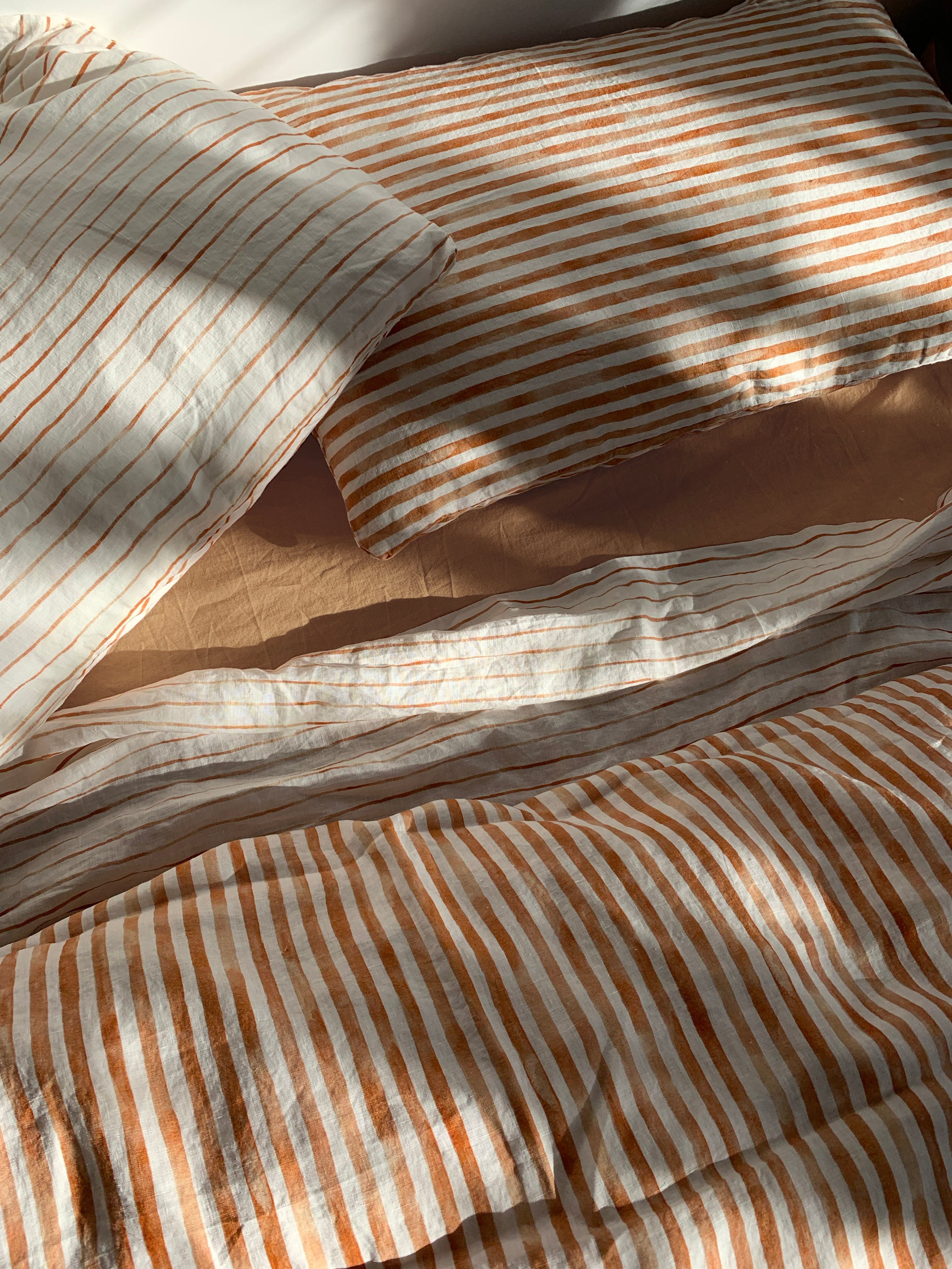 pillowslip set . thin stripe