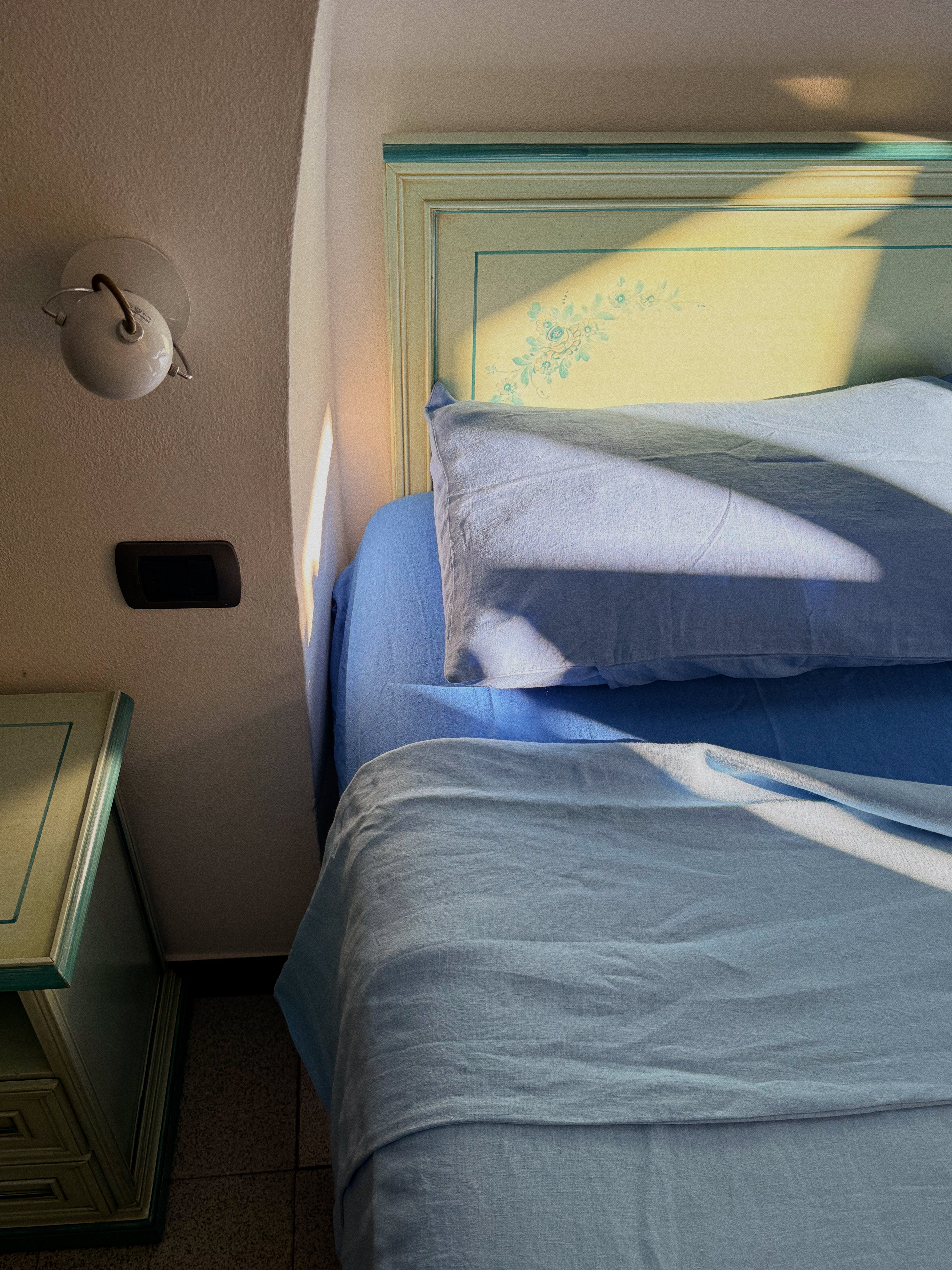 pillowslip set . cornflower linen