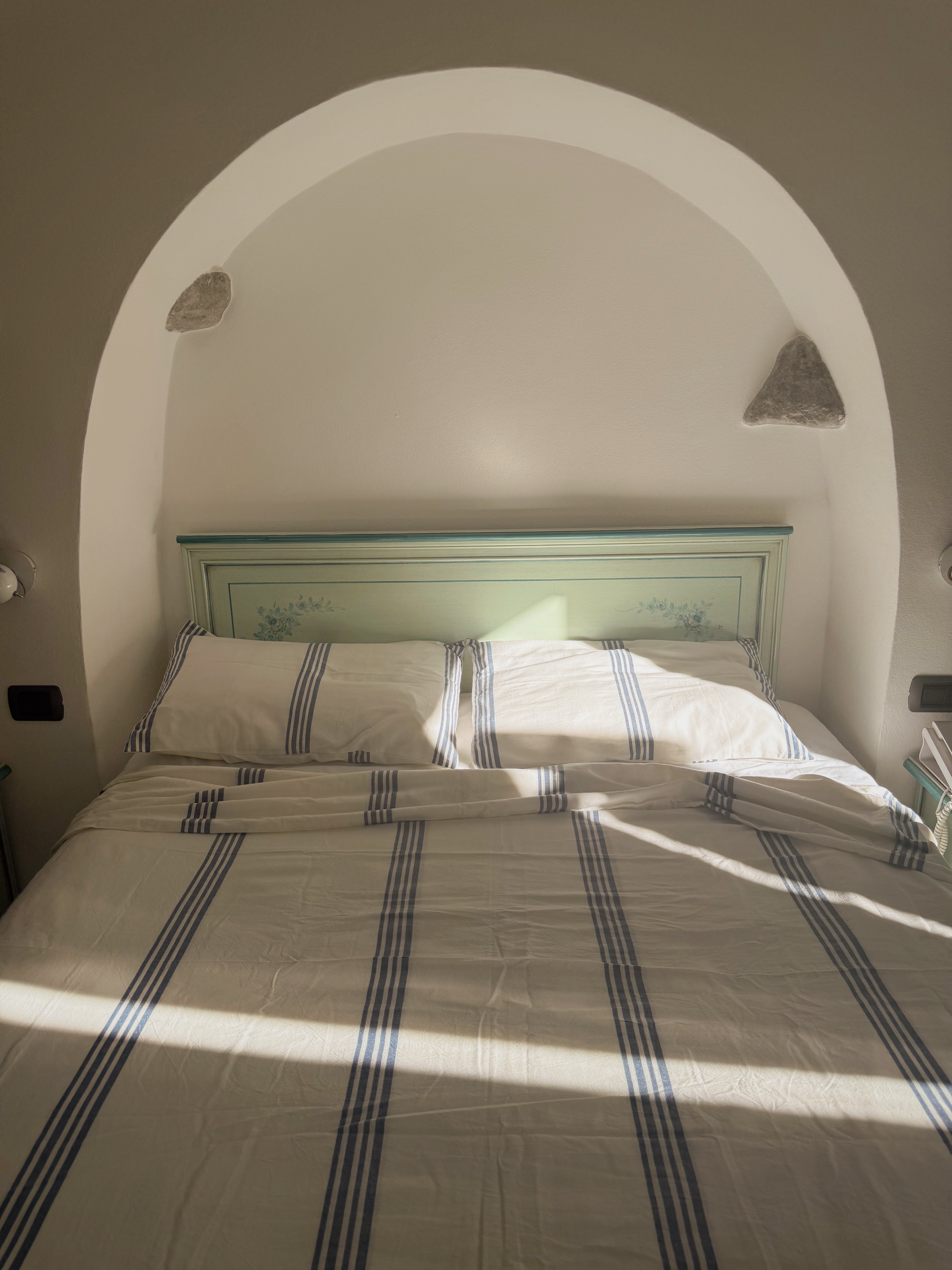 complete bed set. ecru sea cotton weave