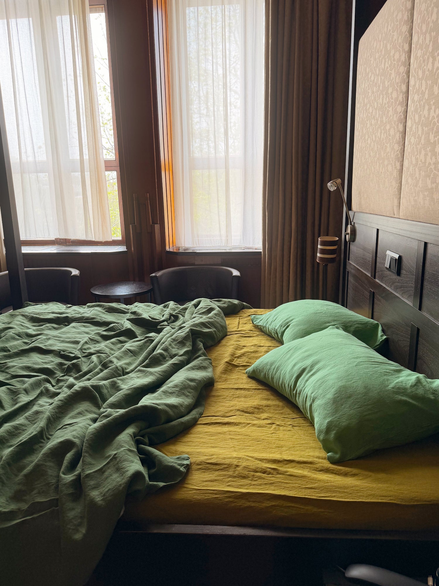 complete bed set. tonal 15 greens