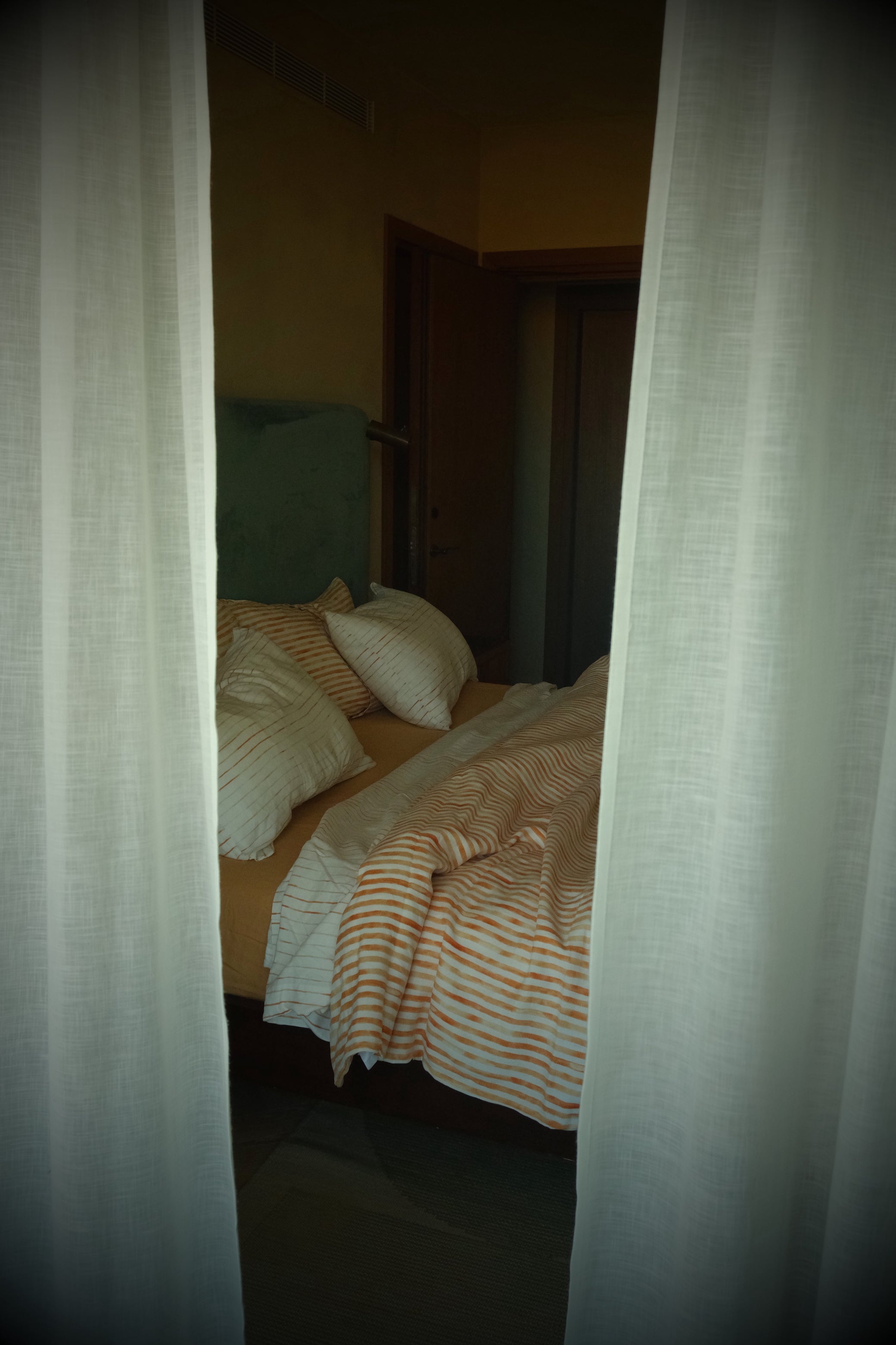 Preview. complete bed set. watercolour stripe.