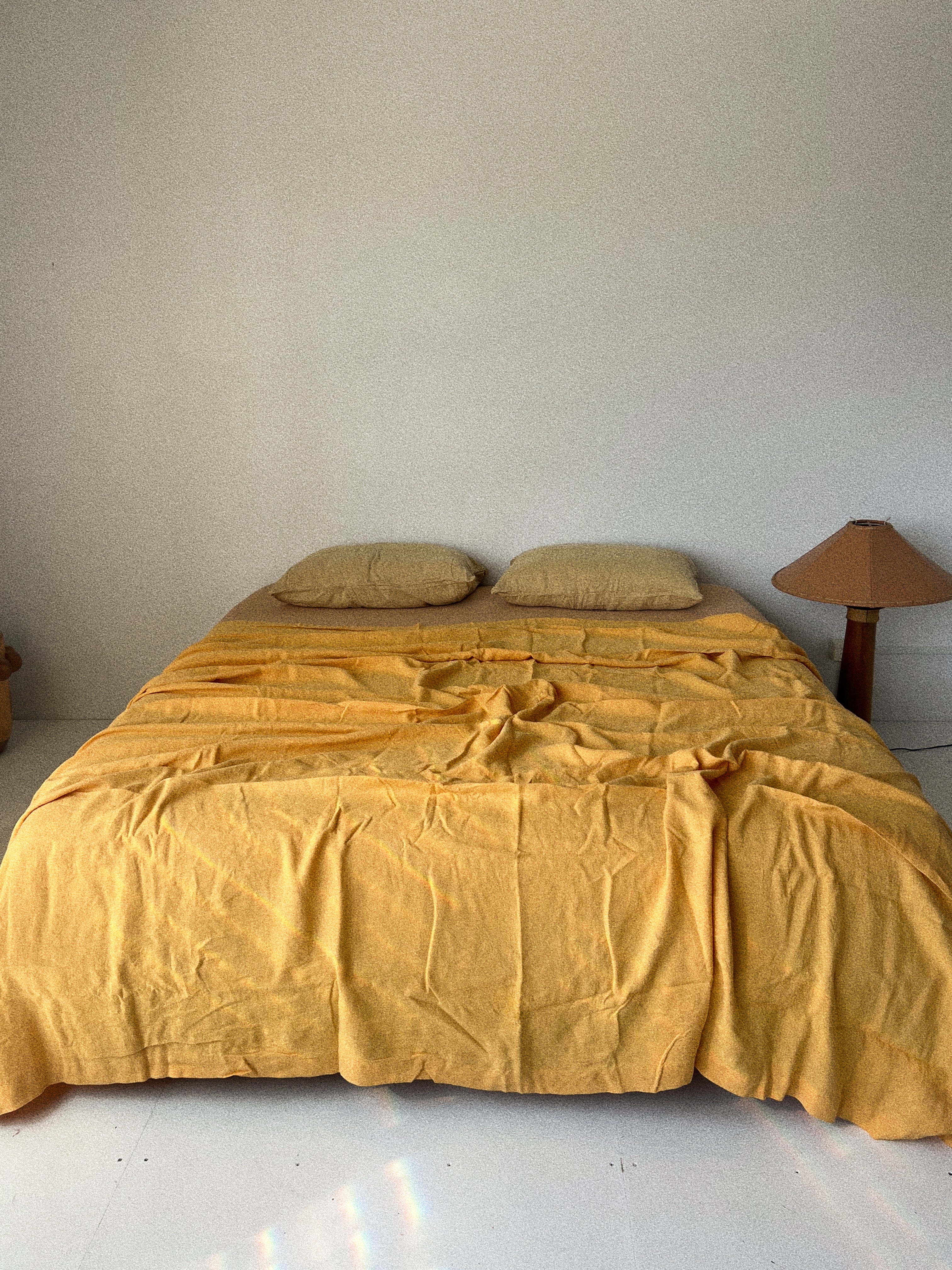 bed cover sheet . honey linen