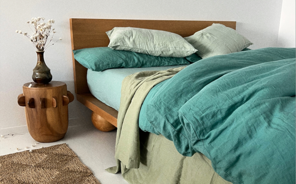 complete bedding sets (sale)