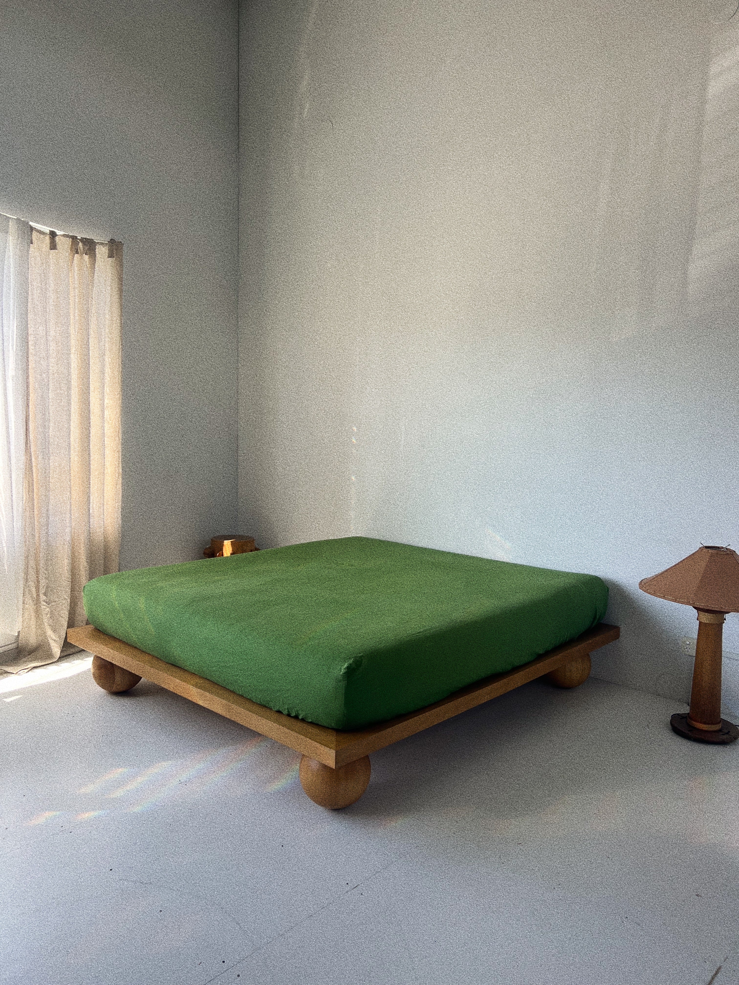 complete bed set . tonal 13