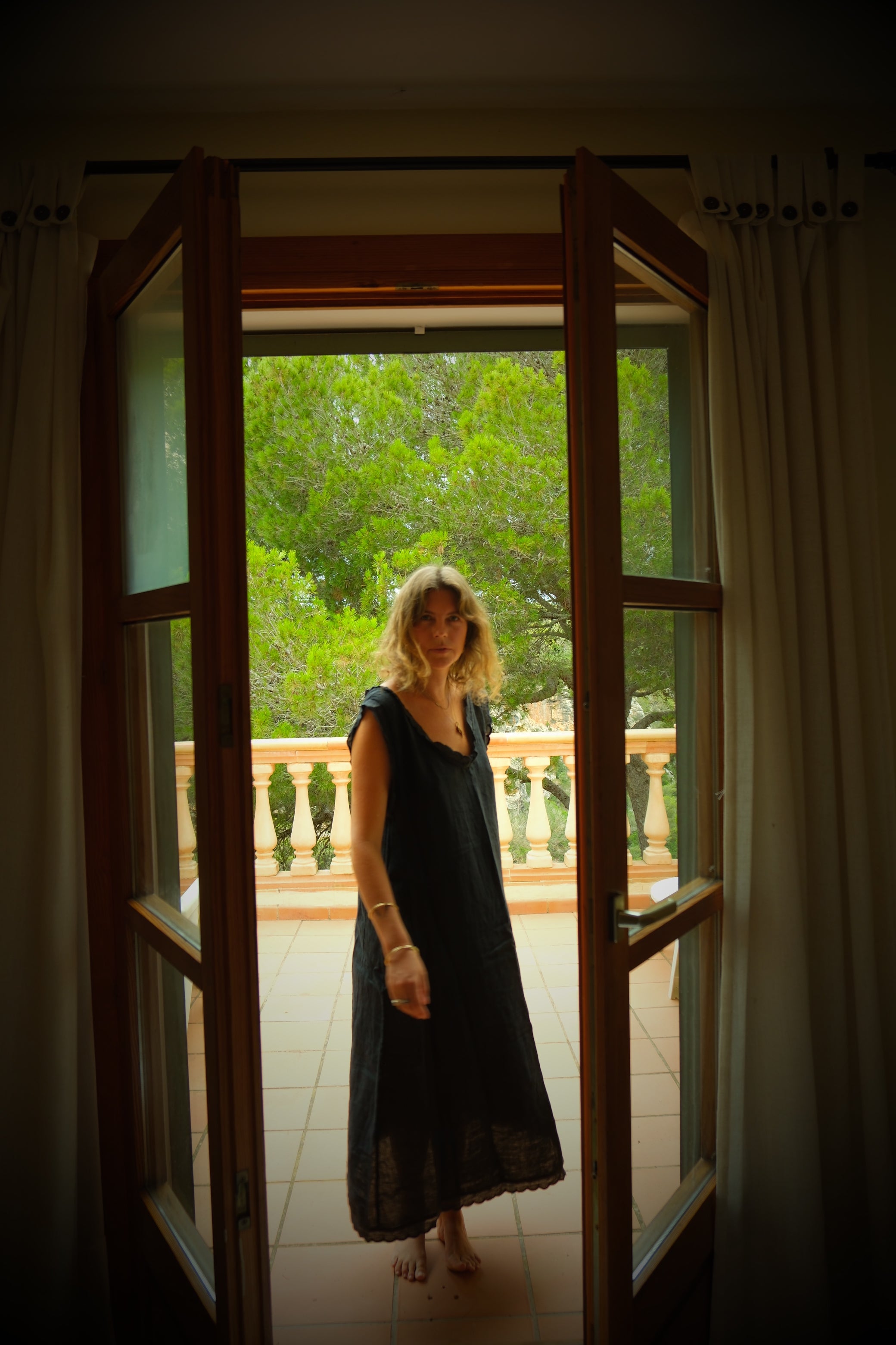 French Heritage Slip. Black