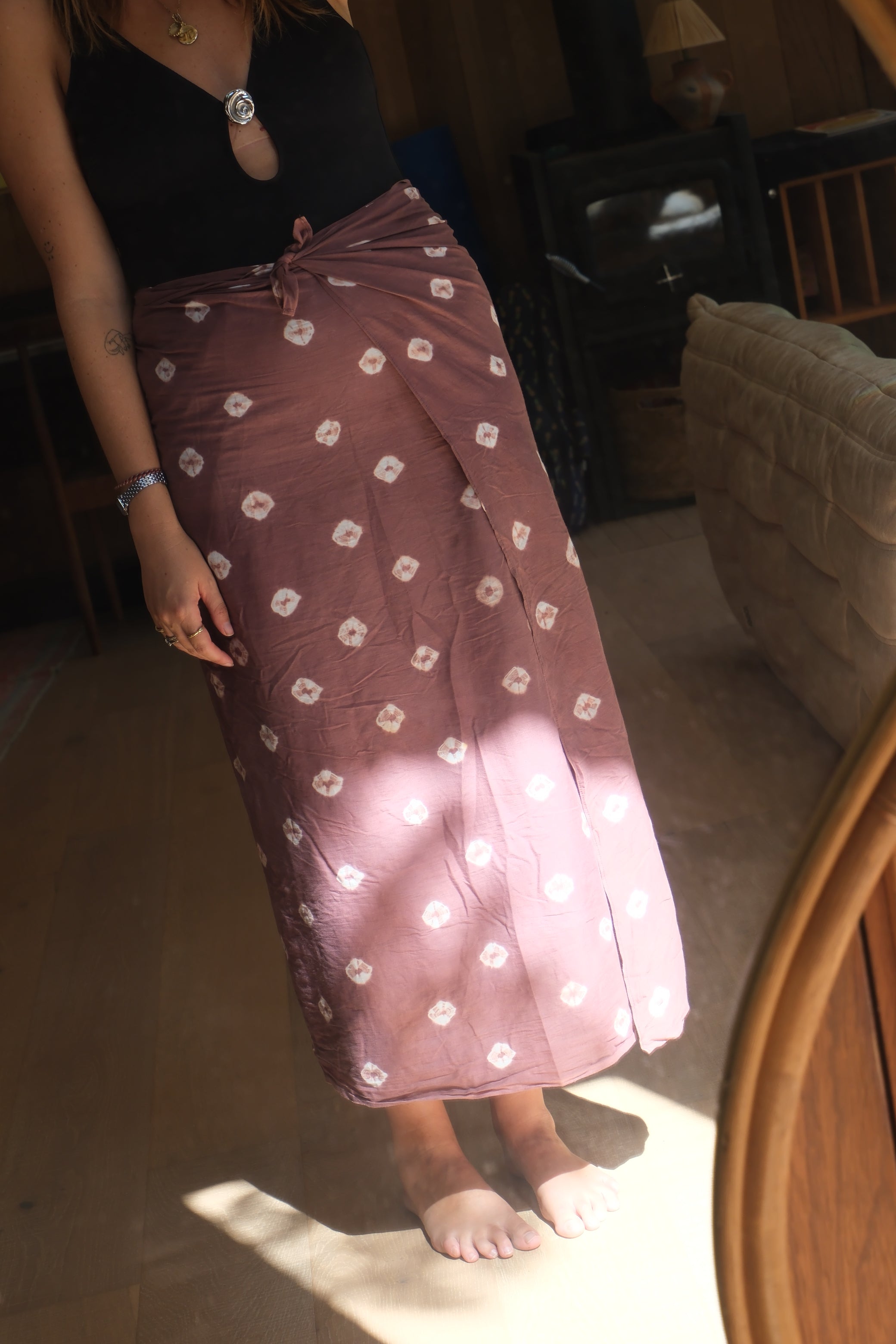 Sarong. Merlot Dot