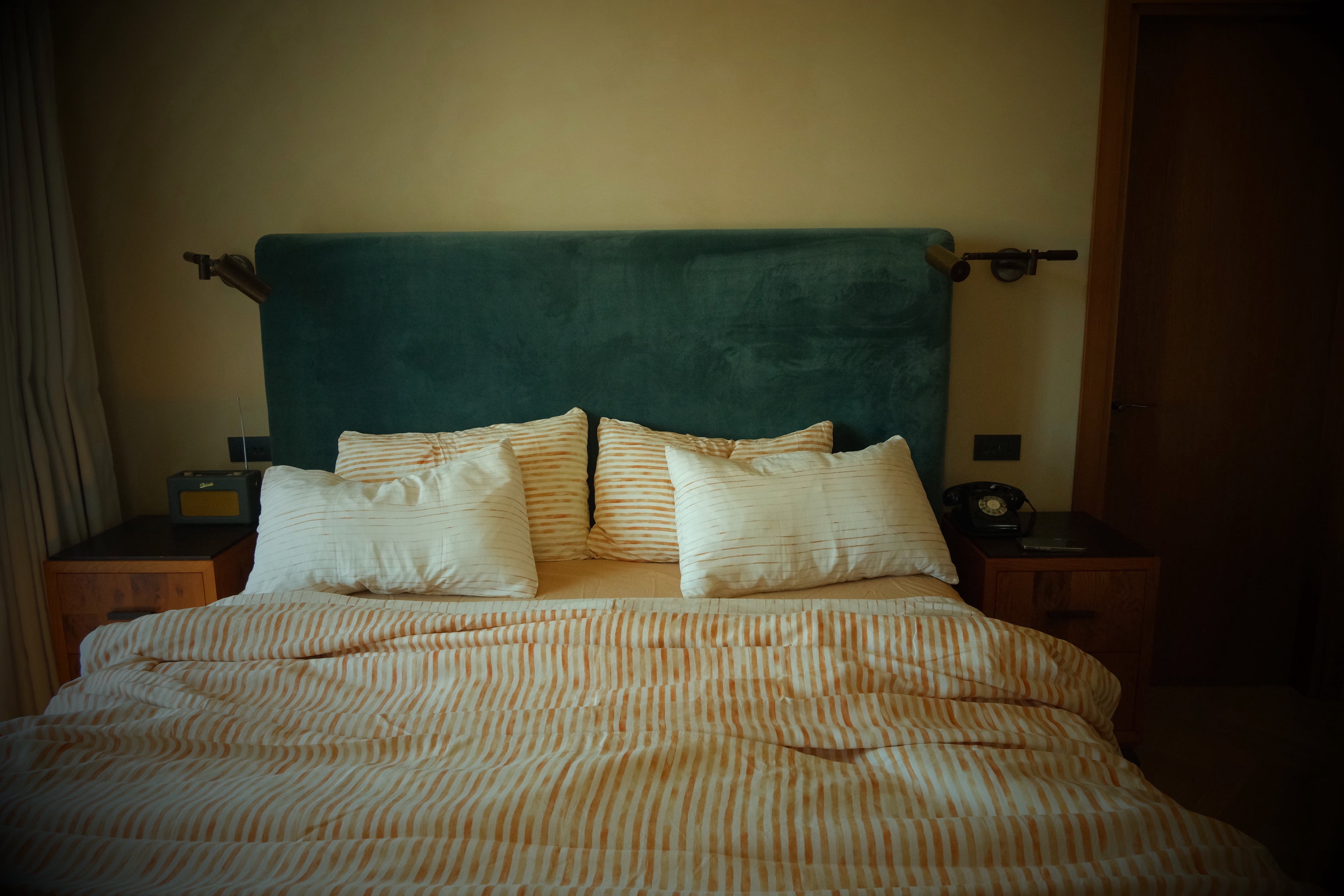 Preview. complete bed set. watercolour stripe.