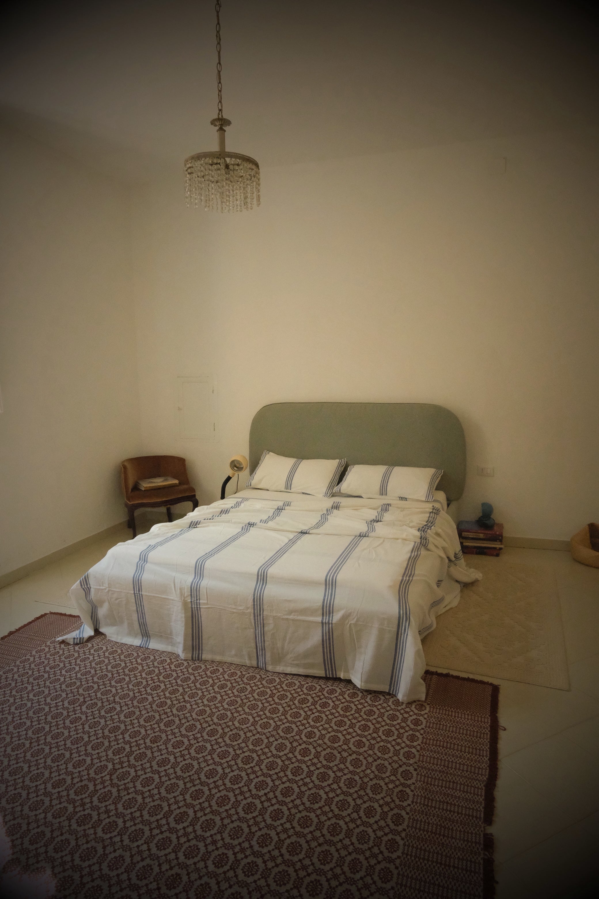 bed cover/ flat sheet . ecru sea cotton weave