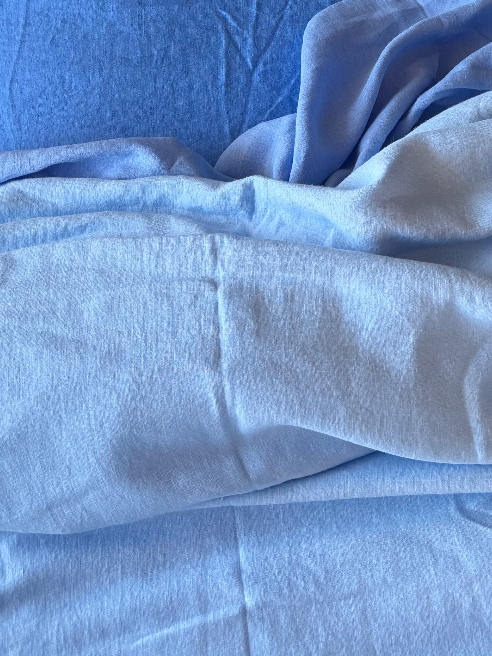 complete bed set. tonal 14 blues