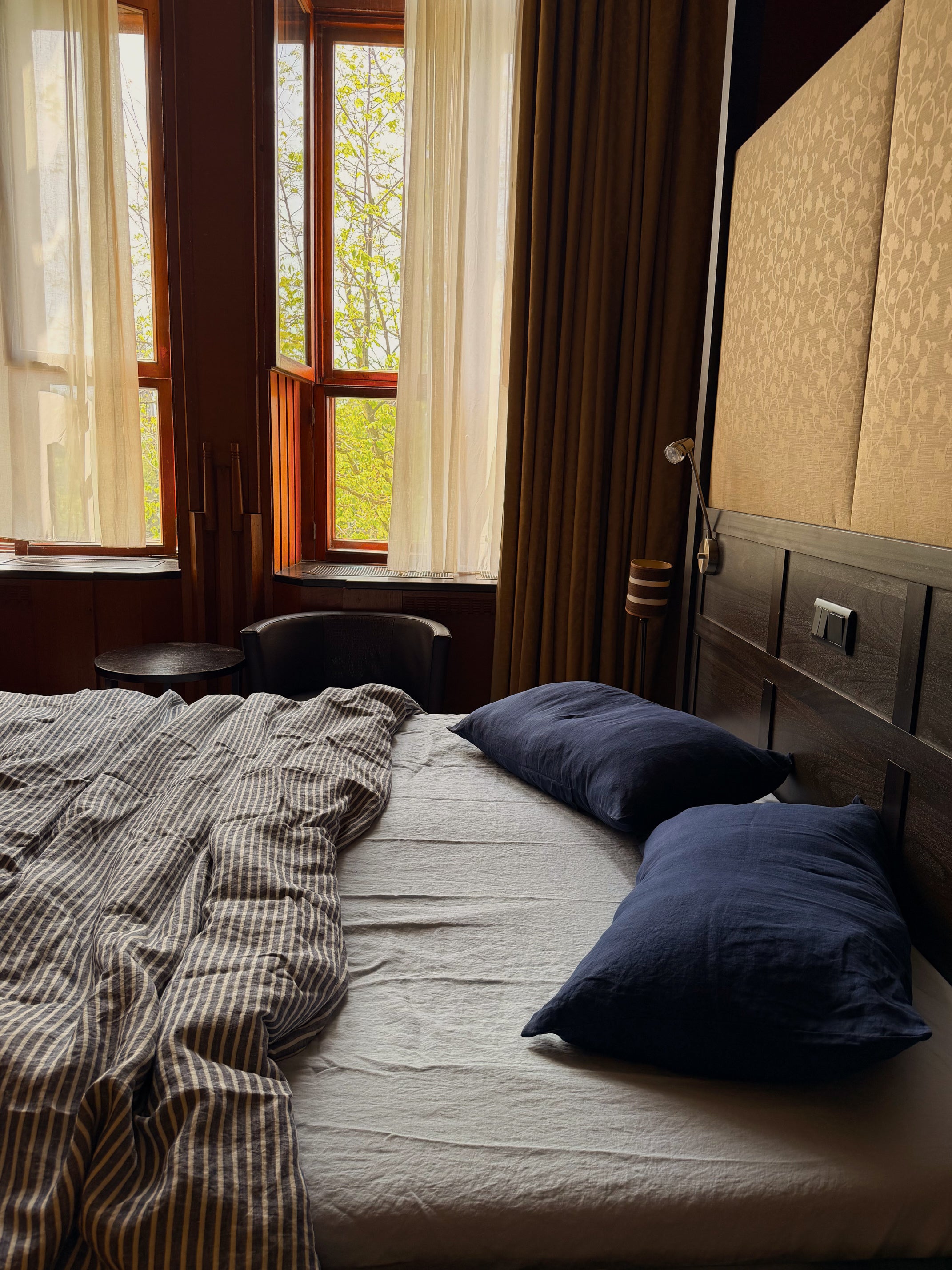complete bed set. tonal 16 stripe