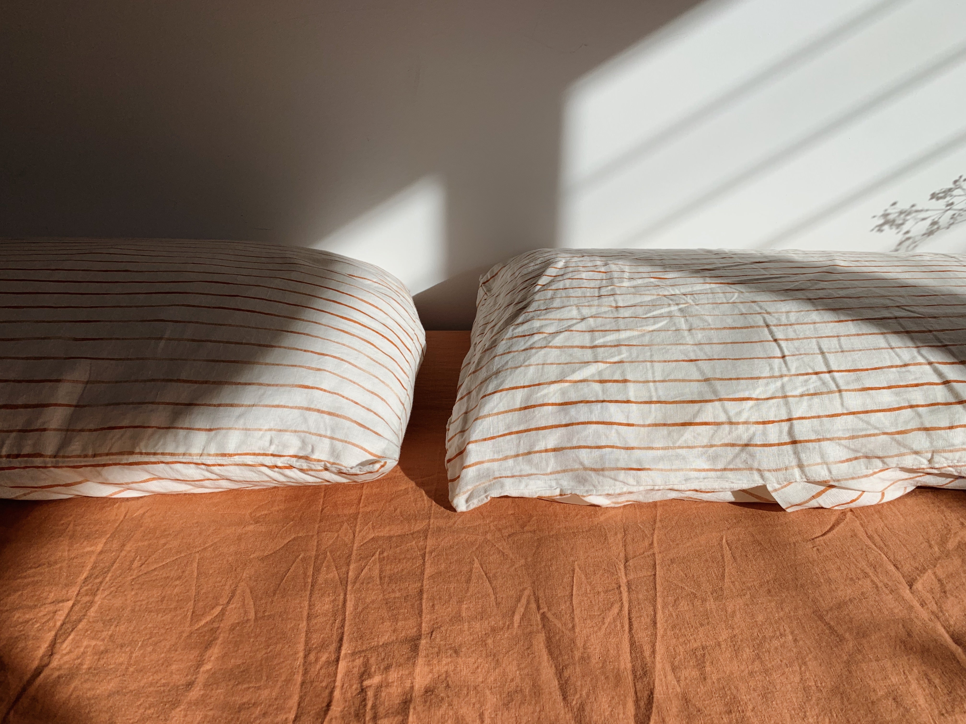 pillowslip set . thin stripe