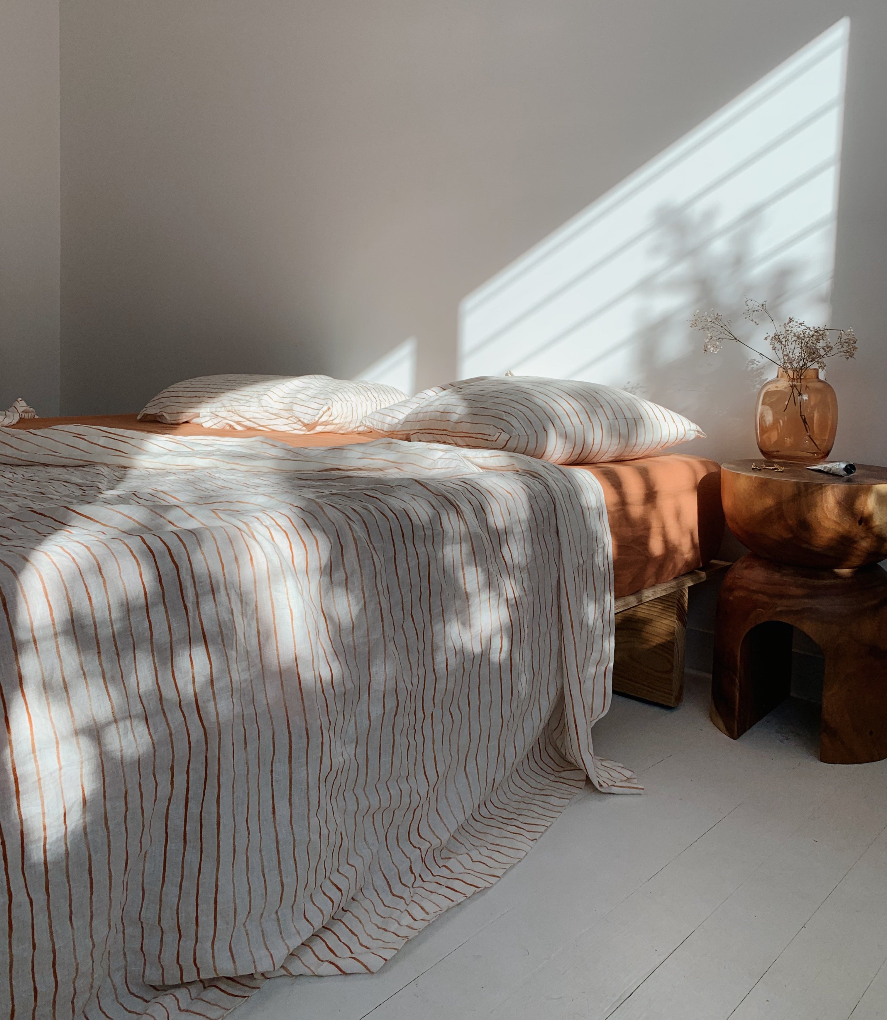 bed cover/ flat sheet . thin stripe.